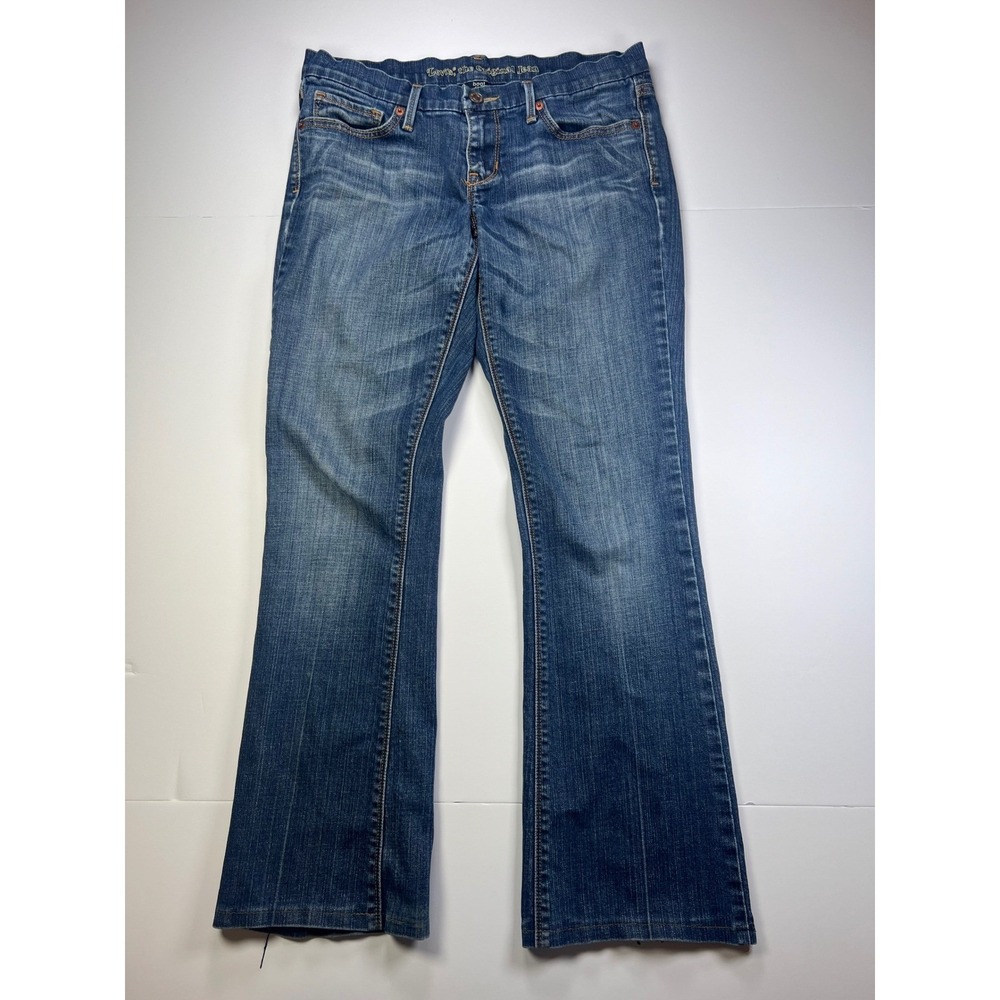 Levis 422 Bootcut Jeans Womens 30x31 Blue Medium Wash Mid Rise Denim Pants